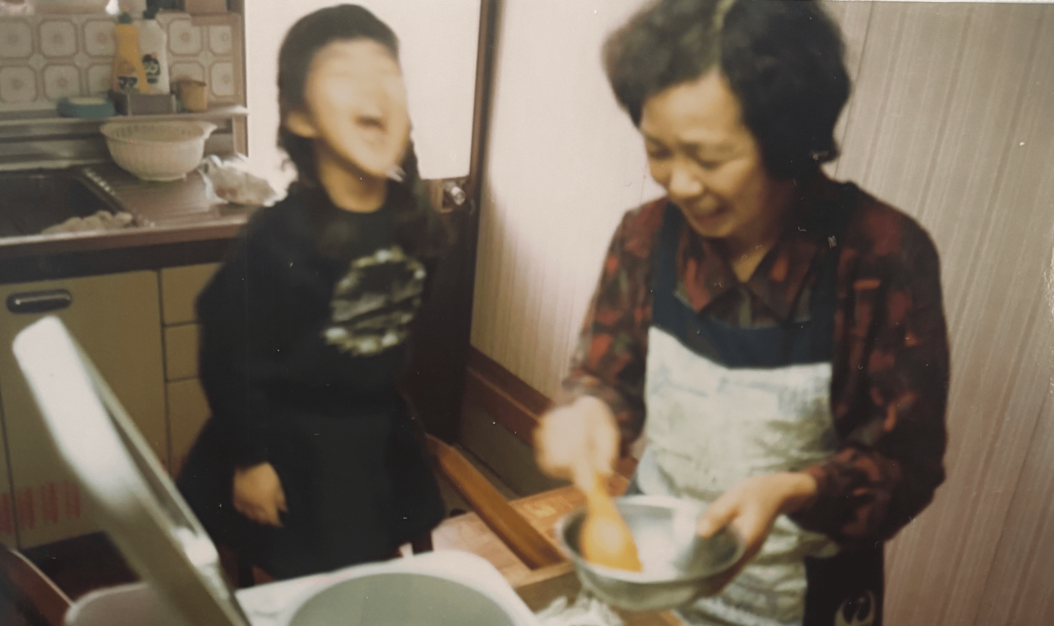 祖母と孫がお餅つきをした思い出